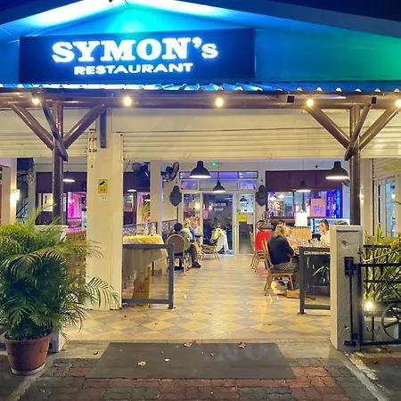 Symon Belle Mare Lodge